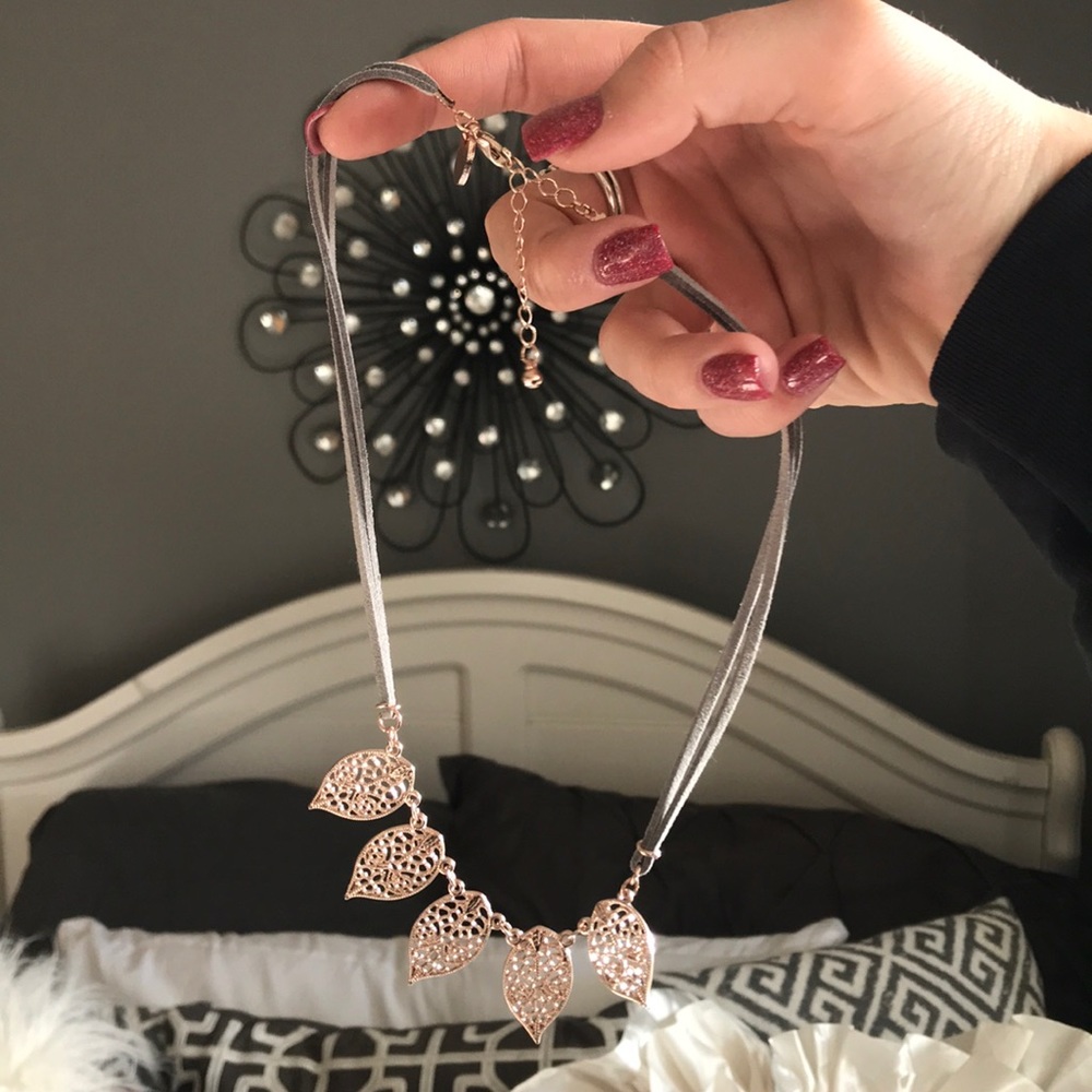necklace - Picture 2 of 2